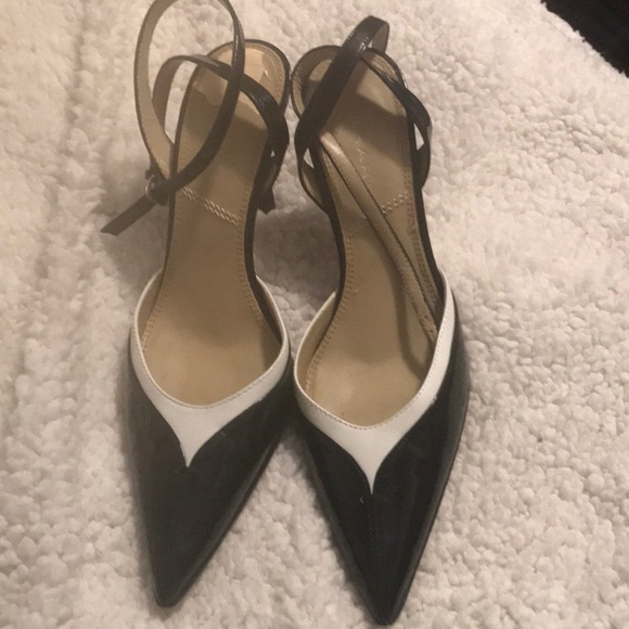 Tahari Shoes - Tahari strappy sandals heels size 8.5 8 1/2